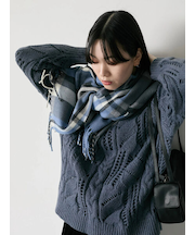 透かしケーブルニットプルオーバー