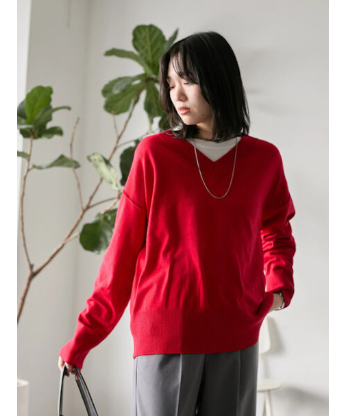 ◎Vネックニットプルオーバー