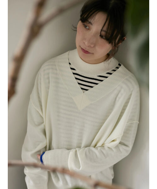 ◎Vネックニットプルオーバー