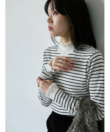 フリル衿ニットプルオーバー