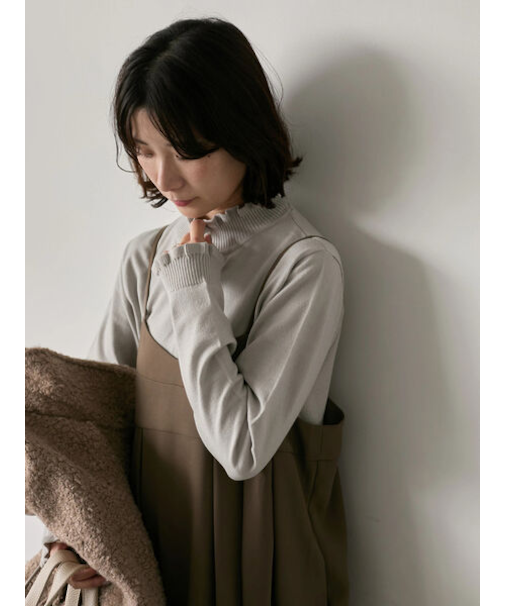 フリル衿ニットプルオーバー
