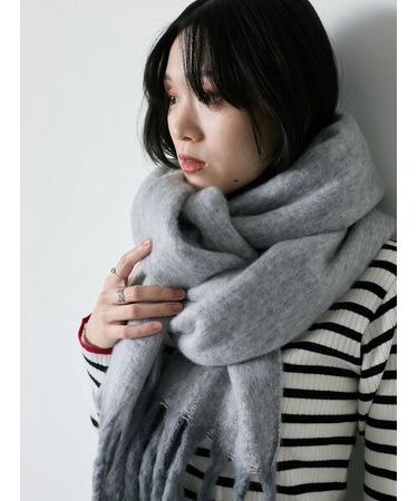 ボリュームフリンジマフラー