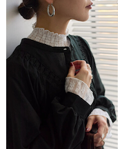 襟袖フリルカットソー