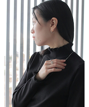 フリル衿ニットプルオーバー