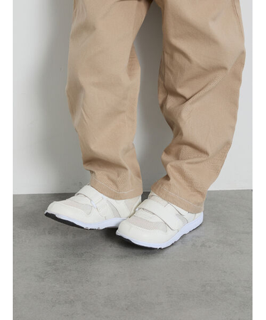 メッシュスニーカー