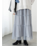 グレー