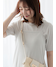 ベージュ