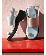 厚底ヒールストラップサンダル《2025summer catalog item》