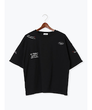 ランダム刺繍ロゴTシャツ