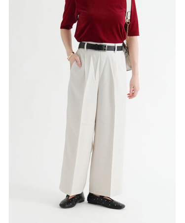 タックストレートパンツ