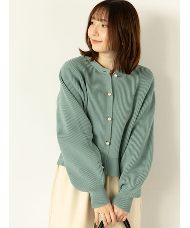無撚糸パール釦カーディガン