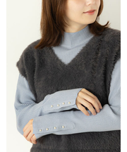 袖口釦ハイネックリブニット