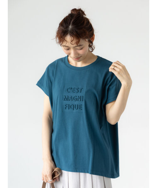 エンボスロゴTシャツ