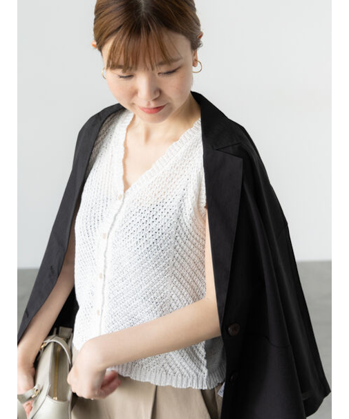 テープヤーンニットベスト《2025summer catalog item》