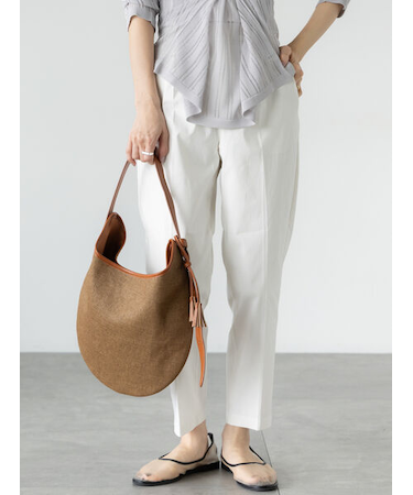 ストレッチテーパードパンツ