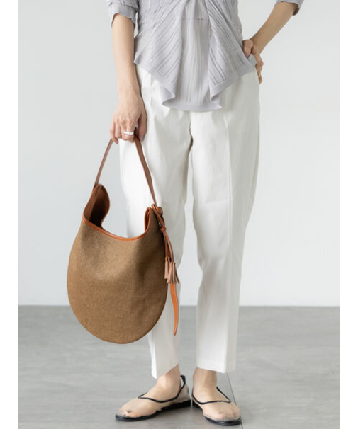 ストレッチテーパードパンツ