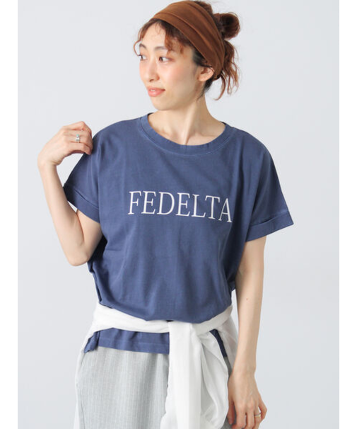 ピグメントロゴプリントTシャツ