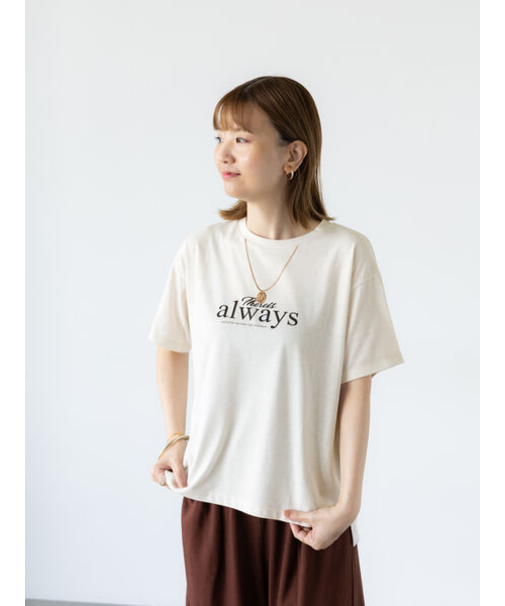 ネックレス刺繍プリントTシャツ