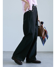 センタープレスストレートデニムパンツ《2025autumn catalog item》