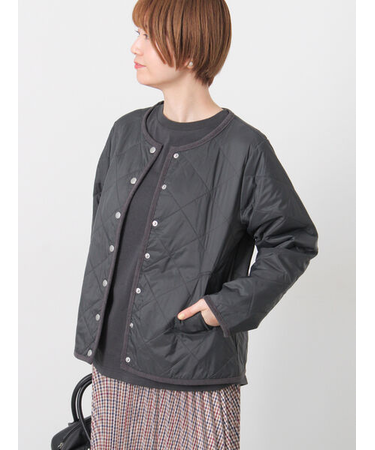 パッカブルノーカラーブルゾン