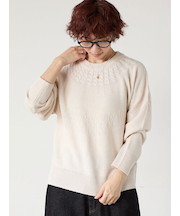 求心柄編みクルーネックニット