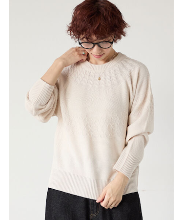 求心柄編みクルーネックニット