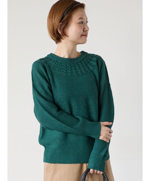 求心柄編みクルーネックニット