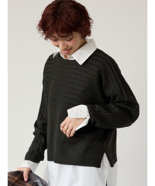 編地切替クルーネックニット