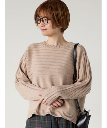 編地切替クルーネックニット