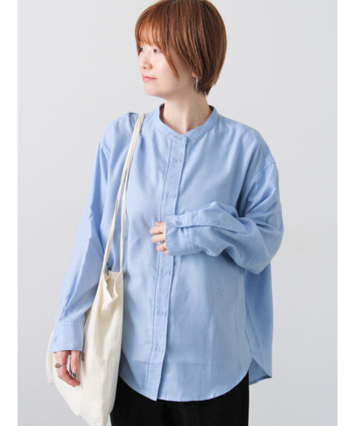 刺繍入りバンドカラーシャツ