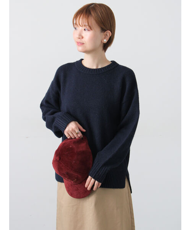 ウール混ふわふわクルーネックニット