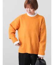 ウール混ふわふわクルーネックニット