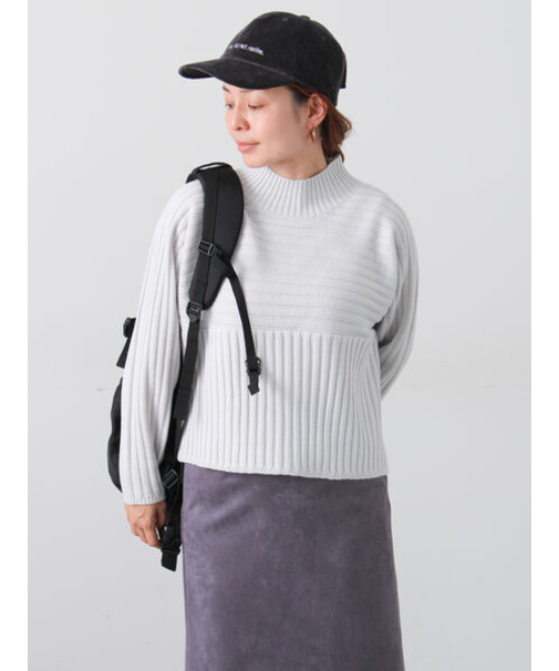 リブ切替ボトルネックニット