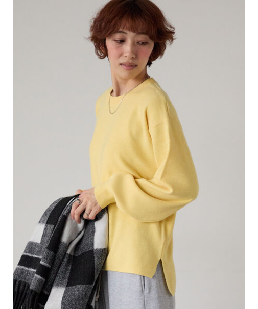 もちもちクルーネックニット