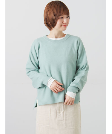 もちもちクルーネックニット