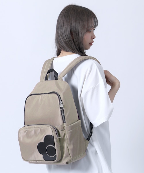 MARY QUANT - マリークワント デイジーフラップ リュック カーキの通販