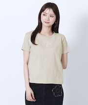 3Dロゴ刺繍 Tシャツ