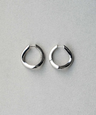 ハグピアス