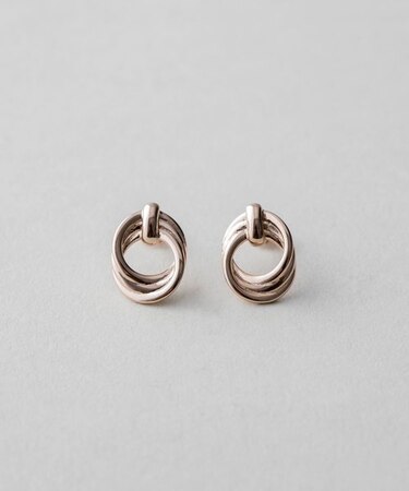 サークル ピアス