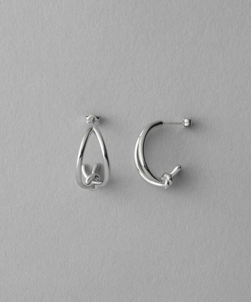 ノット ピアス
