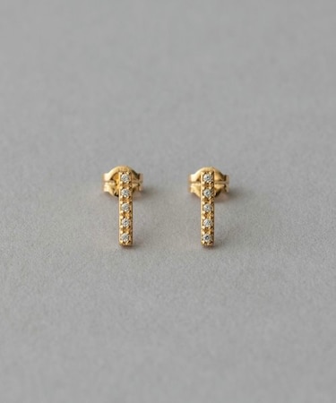 ビジュー バー ピアス