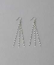 ペタルチェーン フリンジ ピアス