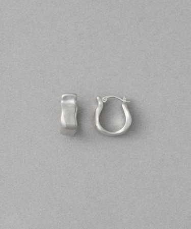 [ニード] ピアス