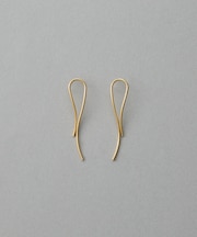 カーヴィーライン ピアス