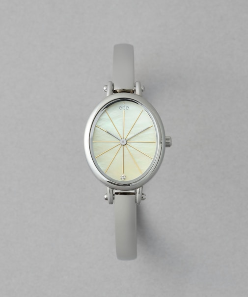 ダイヤモンド バングルウォッチ