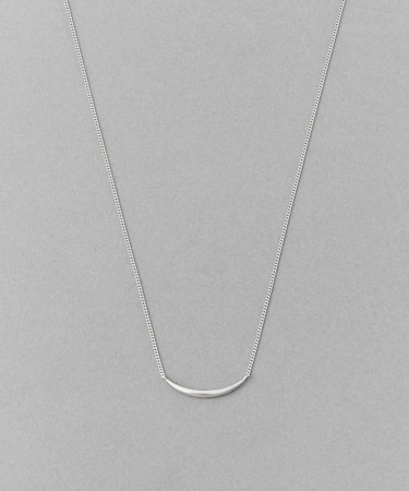 [レイヤー] カーヴライン ネックレス