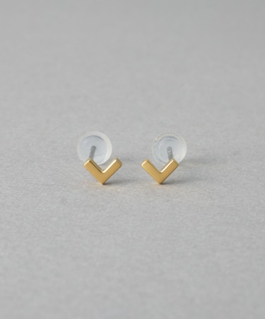Vライン ピアス