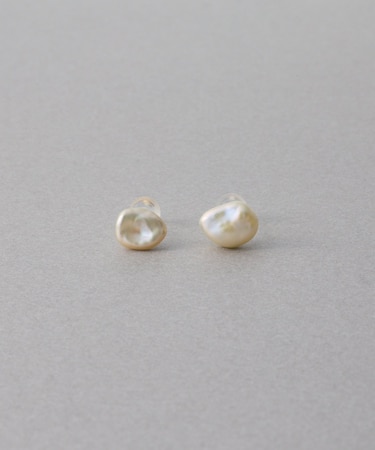 バロックパール ピアス M