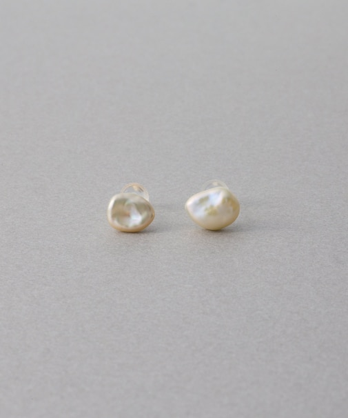 バロックパール ピアス M