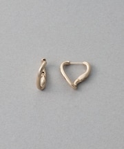 ハートフルライン ハグピアス